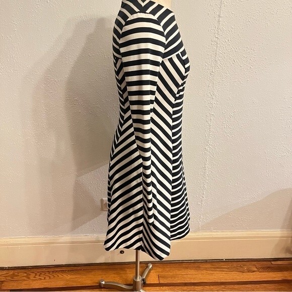 Michael Michael Kors Black & White Stripe Long Sleeve Fit & Flare Dress Size 2 - Picture 7 of 8